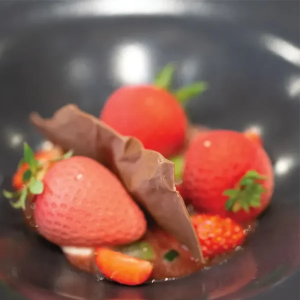 Forma din silicon si cutter pentru monoportii, Capsuni 3D,  Fragola 30, 15 cavitati,  48x37x33 mm - imagine 10