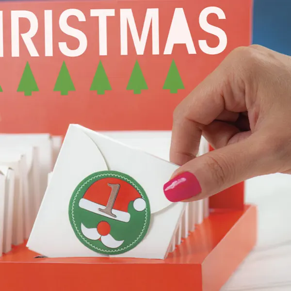 Kit cu doua matrite si advent calendar pentru realizarea diferitelor figurine de ciocolata - imagine 3